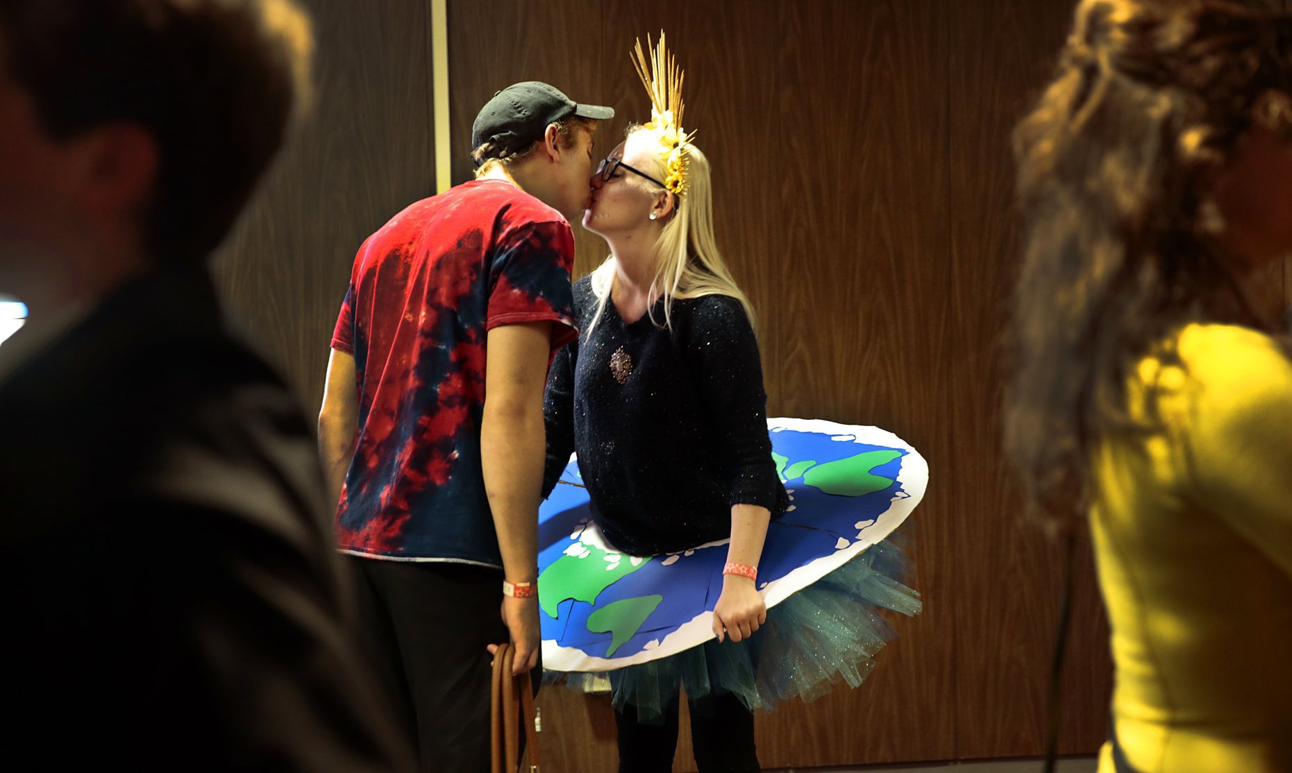 Costumes at Eclipse Comic Con get visitors ready for the real show in Carbondale